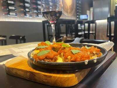 La Vinícola - Lourdes