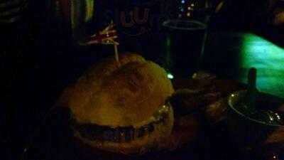 The Crown English Pub