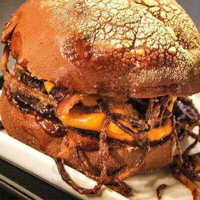 Bunker Burger E Beer