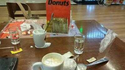 Cafe Donuts