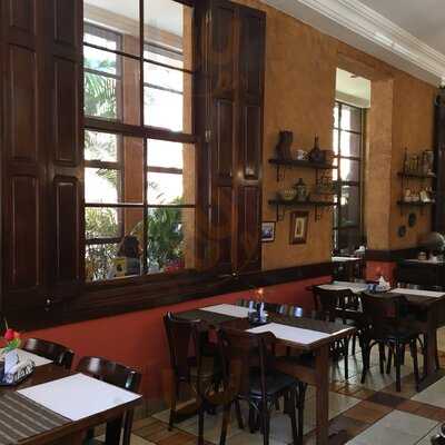 Confeitaria Neuchatel