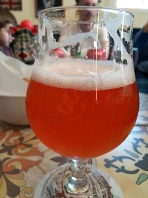 Largo Da Matriz Ales & Lagers Pub