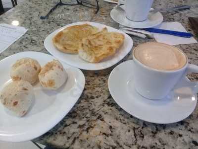 Padaria E Confeitaria Pao Dourado