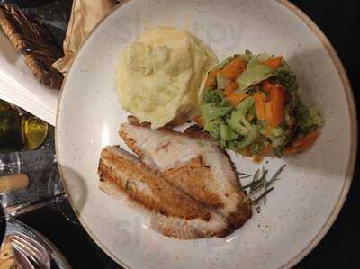 In House Café-bistrô