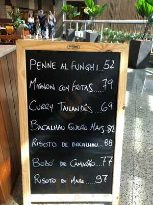 In House Café-bistrô