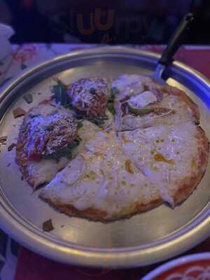 Gioconda & Heleniká Pizzaria Grega