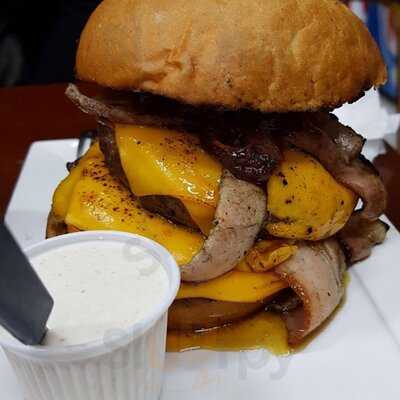 Empório Da Brasa Hambúrguer E Assados