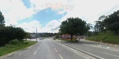 Empório Pão Com Linguiça