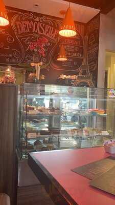 Cafe Demoiselle