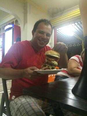 Pedro's Burgers E Tapiocas