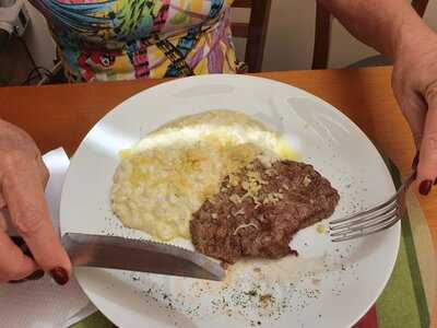 Bacco Macaroni & Grill