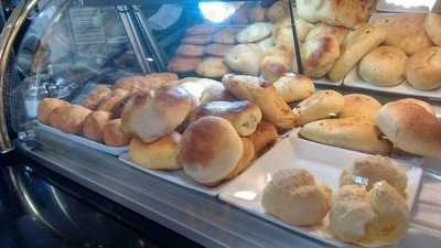 Pazzia Bombonieri E Cafe