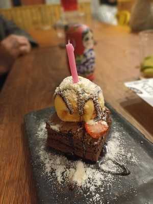 Lual - Sucos E Pasteis