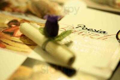 Poesia Bistro