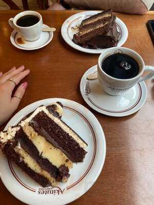 Confeitaria Akitutes