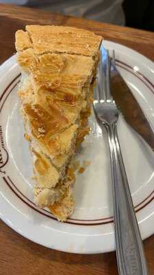 Confeitaria Akitutes