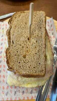 Confeitaria Akitutes