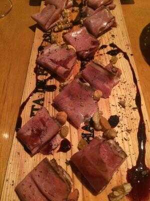 Wine Bar Armazém Dos Importados