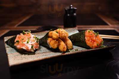 Madrugadao Pasteis E Sushi