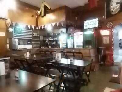 Yellow Plane American Bar And Grill