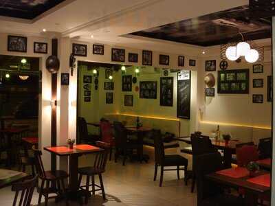 Cine Pizza Resto Bar