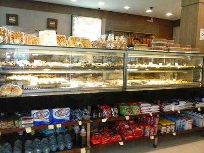 Panificadora Pizzaria E Churrascaria Pão Kent