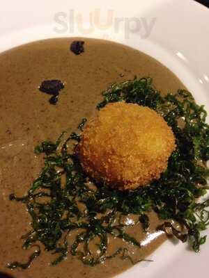 Champagne Restaurante & Bar