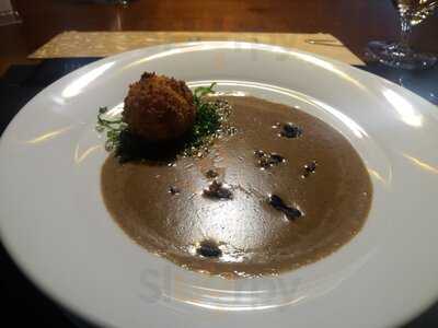 Champagne Restaurante & Bar