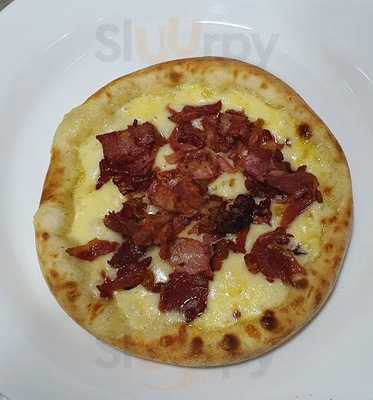 Pedacos De Lua Pizzaria