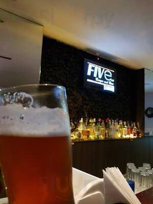 Five Bar & Food