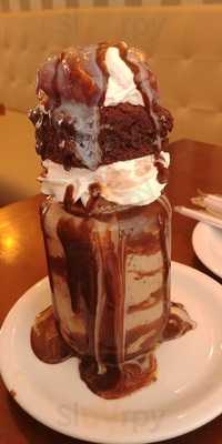 Café Brigadeiro Restaurante E Confeitaria