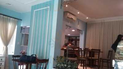 Café Brigadeiro Restaurante E Confeitaria