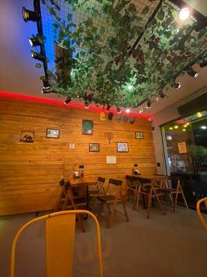 Mamute Burgers Vila A