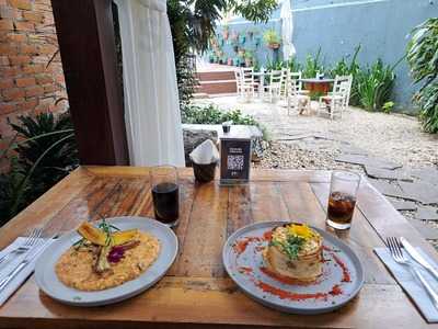 Pratos Bar E Restaurante