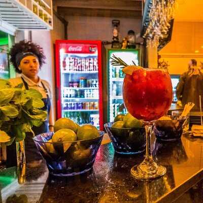 Kanoa Bar E Restaurante