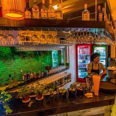 Kanoa Bar E Restaurante