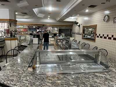 Panificadora E Confeitaria Perola