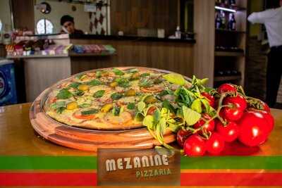 Pizzaria Mezanine
