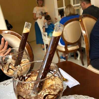 D'mell Cafeteria E Doceria