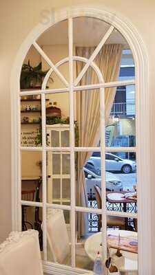 D'mell Cafeteria E Doceria