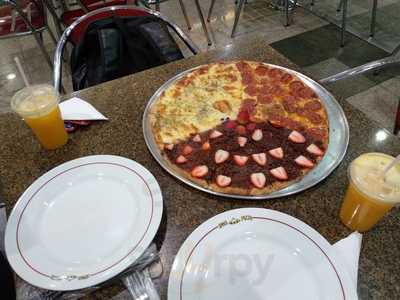 Space Pizza Shopping Center Mueller