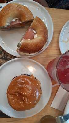 Z Deli Sandwich Shop