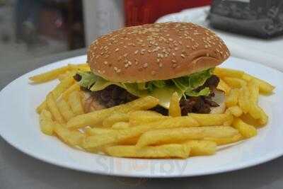 Delicia's Burger