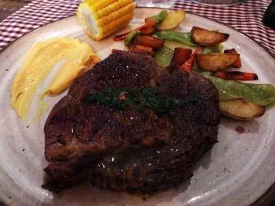 Olivos 657 Gastro Bar