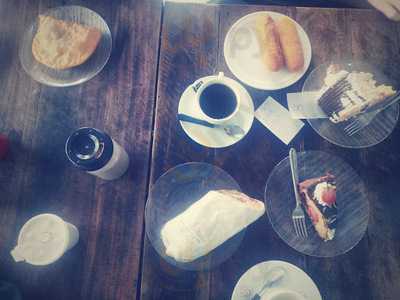 Padaria E Confeitaria Dona Bel