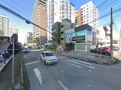 Dusk Creative Lounge Bar