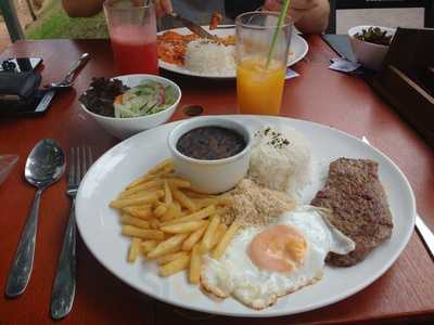 Ziriguidum Comida Urbana