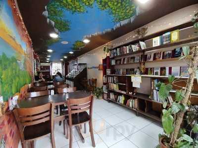 Salvador Vegan Café