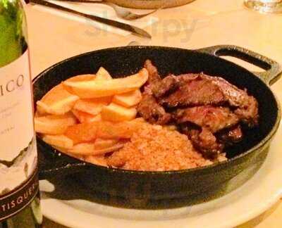 Entre Vinhos Gastrobar