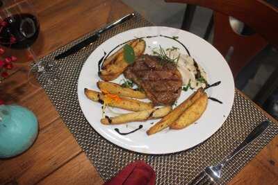 Dionísio's Bistrô Delicatessen